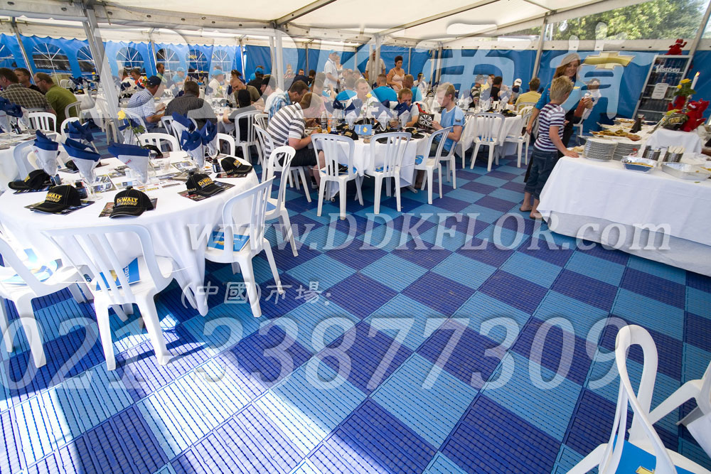深藍(lán)+淺藍(lán)（1）_戶外帳篷活動地面材料樣板圖片,帝肯(DDK)_7000_600（篷房地面材料）效果圖，移動篷房用地板,pvc活動地板,pe戶外地板,戶外地磚,戶外地板,戶外塑料地板,戶外防滑墊,塑料戶外地板,pvc戶外地板,pvc承重地板,室外地坪,室外地墊,室外地板膠,室外地磚,室外地膠,室外塑料地板,室外塑料地毯,室外塑膠地板,室外拼接地墊,室外橡膠地板,室外環(huán)保地板,室外防滑地墊,室外防滑墊,展會地板,展會地膠,展銷會專用地板,可拼接展會塑膠地板,會展地板,展臺地板,車展地板,車展地膠,塑料拼接地板,塑料拼裝地板,PVC拼接地墊,拼接地板,拼接式地墊,拼裝地墊,拼裝地板,拼裝地膠,室外鏤空拼裝地板,組合式地墊