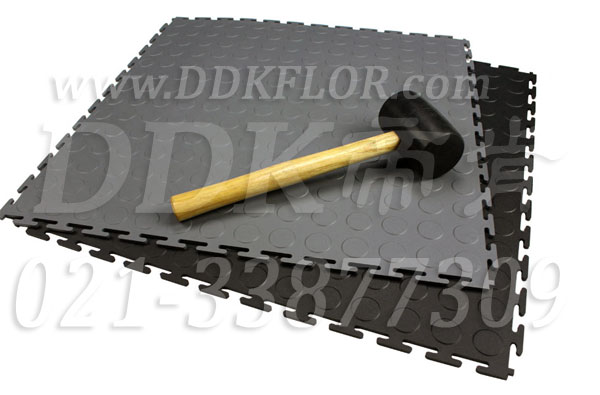 【工業(yè)用敲打式鎖扣裝地板】什么是敲打式工業(yè)用鎖扣裝地板？