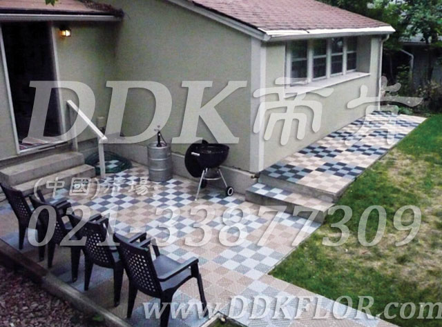 灰白+青色_別墅戶外地面材料樣板圖片,帝肯(DDK)_8100_T550（室外花園地面材料）效果圖，戶外地磚,戶外地板,戶外花園地磚,pvc戶外地板,塑料戶外地板,幼兒園戶外地墊,幼兒園戶外地板,戶外地墊,戶外地毯,戶外地膠,戶外塑料地板,戶外塑膠地毯,戶外花園地板,戶外草坪地墊,戶外防滑墊,花園戶外地板,陽臺(tái)戶外地板,入戶花園地板,入戶花園地面,室外花園地磚,花園地板磚,露臺(tái)花園裝修,室外地板膠,室外地磚,室外地膠,室外塑料地板,室外塑膠地板,室外鏤空拼裝地板,室外防水地板,室外防滑地墊,室外生態(tài)地板,室外環(huán)保地板,室外防腐地板,室外陽臺(tái)地板,室外陽臺(tái)磚,室外露臺(tái)地磚,室外露臺(tái)裝修,幼兒園室外地膠