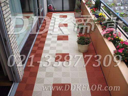 咖啡色+淡卡其色_組合拼裝_室外陽(yáng)臺(tái)疏水地磚樣板圖片,帝肯(DDK)_8100_T500(露天陽(yáng)臺(tái)地面材料)效果圖 咖啡色+淡卡其色_組合拼裝_室外陽(yáng)臺(tái)疏水地磚樣板圖片,帝肯(DDK)_8100_T500(露天陽(yáng)臺(tái)地面材料)效果圖,別墅陽(yáng)臺(tái)地板,別墅陽(yáng)臺(tái)裝修,室外陽(yáng)臺(tái)地板,室外陽(yáng)臺(tái)磚,室外露臺(tái)地磚,室外露臺(tái)裝修,舞臺(tái)地板,陽(yáng)臺(tái)地板磚,陽(yáng)臺(tái)地磚裝修,陽(yáng)臺(tái)戶外地板,陽(yáng)臺(tái)拼裝地板,陽(yáng)臺(tái)裝修,露臺(tái)地板,露臺(tái)地磚,露臺(tái)地面裝修,露臺(tái)拼接地板,露臺(tái)花園裝修,露臺(tái)防滑地板,露臺(tái)防滑地磚,頂樓露臺(tái)裝修,室外生態(tài)地板,室外環(huán)保地板,室外防腐地板