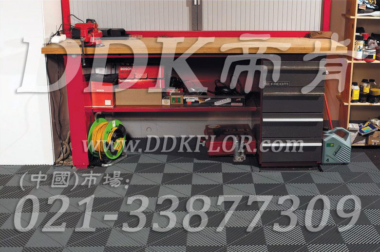 深灰色(7)_機(jī)器維修車間地面鋪耐油抗壓新型地磚材料樣板圖片,帝肯(DDK)_8100_9979(工廠地面材料)效果圖 深灰色(7)_機(jī)器維修車間地面鋪耐油抗壓新型地磚材料樣板圖片,帝肯(DDK)_8100_9979(工廠地面材料)效果圖,工廠車間地膠,維修車間地板,車間地墊,車間地板,車間地板磚,車間用地板膠,車間塑料防滑墊,車間地膠墊,車間防砸地板,車間防滑墊,車間防滑地墊,抗壓地板,抗壓地墊,耐壓地板,耐壓耐磨地毯,耐重壓地墊,防水地墊,透水地墊,透水地板膠墊,防水墊,防水地膠墊,防水防滑墊,防滑隔水墊,隔水地墊,隔水地板,隔水材料,疏水地墊,疏水板,疏水磚,疏水防滑墊,疏水防滑地墊,耐油耐水地墊,漏水防滑墊,漏水地膠,漏水地墊,疏水墊,排水地板,排水防滑墊,排水地墊,泄水型地板磚,pvc防水地墊,工業(yè)地墊,工業(yè)地板,工業(yè)地板膠,工業(yè)地磚,工業(yè)地膠,工廠走道地墊,工廠地墊,工業(yè)防滑墊,工業(yè)防滑地板,工業(yè)防滑地墊,工業(yè)走道地墊,工業(yè)耐油地墊,工業(yè)用格柵地墊,工廠用塑料地板,工廠地膠,工廠地板膠,工廠地板,工廠塑膠地板,pvc工業(yè)地板,廠房地板材料,廠房地膠,廠房防滑地膠,pvc承重地板,重型防滑耐油墊,塑料拼裝地板,塑料拼接地板,拼接式地墊,拼接地板,拼接式防滑墊,拼裝地墊,拼裝地板,拼裝地膠,防滑拼墊,耐酸堿地墊,耐酸堿防腐蝕膠墊,防酸堿地膠墊,網(wǎng)孔地墊,網(wǎng)格地板,網(wǎng)格防滑墊,網(wǎng)狀防滑墊,塑料網(wǎng)格扳,塑料網(wǎng)格防滑地墊,塑料防滑網(wǎng)格墊,防滑塑料網(wǎng)格
