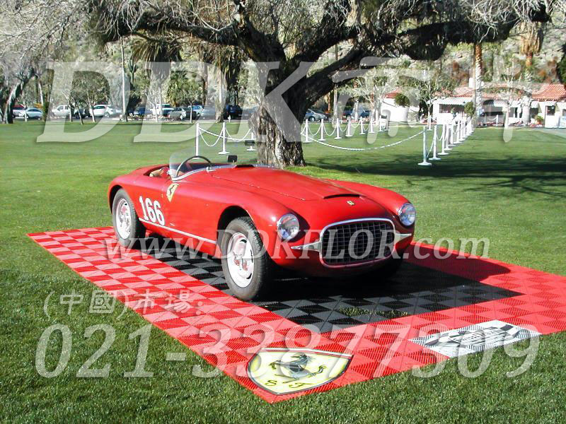 紅色+黑色組合安裝_ 戶外展覽展示地板材料（8）樣板圖片,帝肯(DDK)_8100_680（展覽地面地板材料）效果圖,會(huì)展地板,展會(huì)地板,展會(huì)地膠,展廳塑料格柵,可拼接展會(huì)塑膠地板,展銷(xiāo)會(huì)專用地板,草坪保護(hù)板,草坪地板,草坪專用蓋板