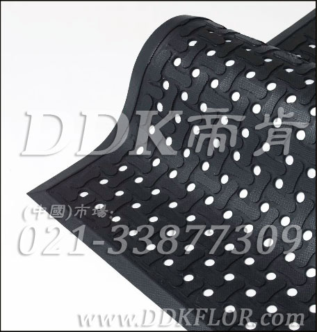 車間流水線地面防滑及保障安全和緩解站立疲勞的鋪地材料_黑色(7)樣板圖片,帝肯(DDK)_4700_9979(車間地面防滑鋪墊材)效果圖, 車間流水線地面防滑及保障安全和緩解站立疲勞的鋪地材料_黑色(7)樣板圖片,帝肯(DDK)_4700_9979(車間地面防滑鋪墊材)效果圖,工業(yè)抗疲勞地墊,工業(yè)抗疲勞防滑墊,抗疲勞地毯,抗疲勞墊,抗疲勞腳墊,經濟型抗疲勞地墊,疏水型抗疲勞地墊,防疲勞地墊,防疲勞腳墊,防疲勞墊,防疲勞地膠,防疲勞地毯,廠房防滑地膠,地面防滑墊,安全防滑墊,多孔防滑地墊,工業(yè)防滑地墊,工業(yè)防滑地毯,工業(yè)防滑墊,工廠防滑地墊,工廠防滑墊,帶孔防滑墊,排水地墊,橡膠防滑地墊,橡膠防滑地毯,橡膠防滑墊,流水線地墊,漏水防滑墊,漏水橡膠墊,疏水防滑地墊,疏水防滑墊,耐油防滑地墊,耐油防滑墊,車間地毯,車間防滑地墊,車間防滑墊,重型防滑耐油墊,防滑膠墊,防滑腳墊,防滑地毯,防滑橡膠墊,防滑橡膠地墊,工業(yè)地墊,工業(yè)地毯,工業(yè)地膠,工業(yè)耐油地墊,工業(yè)走道地墊,工廠地墊,工廠地板膠,工廠地毯,工廠地膠,工廠用橡膠地墊,工廠走道地墊,耐油工業(yè)橡膠墊,耐油地墊,工廠車間地膠,車間地墊,車間地膠墊,車間地面膠皮,車間塑料防滑墊