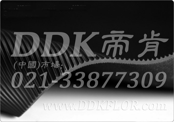 黑色耐磨型條紋防滑毯(2)樣板圖片,帝肯(DDK)_S450(Groove|加州)效果圖 黑色耐磨型條紋防滑毯(2)樣板圖片,帝肯(DDK)_S450(Groove|加州)效果圖,豎直條紋,坑條防滑墊,地膠,地板膠,地面保護(hù)地毯,地面保護(hù)墊