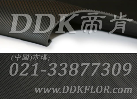 黑色耐磨型條紋防滑毯(3)樣板圖片,帝肯(DDK)_S450(Groove|加州)效果圖 黑色耐磨型條紋防滑毯(3)樣板圖片,帝肯(DDK)_S450(Groove|加州)效果圖,豎直條紋,坑條防滑墊,地膠,地板膠,地面保護地毯,地面保護墊