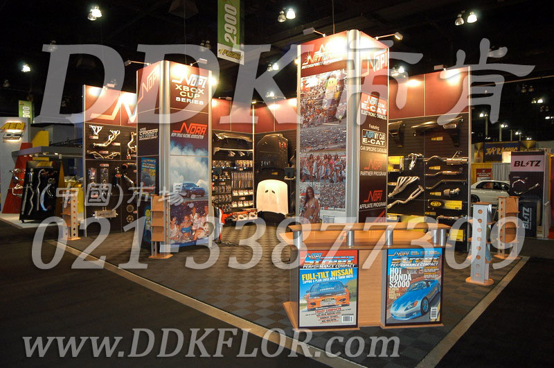 深灰組合安裝(26)_展覽展銷會(huì)展臺(tái)區(qū)地面地板鋪裝材料樣板圖片,帝肯(DDK)_8100_680(展覽地面地板材料)效果圖, 深灰組合安裝(26)_展覽展銷會(huì)展臺(tái)區(qū)地面地板鋪裝材料樣板圖片,帝肯(DDK)_8100_680(展覽地面地板材料)效果圖,會(huì)展地板,可拼接展會(huì)塑膠地板,展會(huì)地板,展會(huì)地膠,展廳塑料格柵,展廳展車(chē)地墊,展臺(tái)地板,展銷會(huì)專用地板