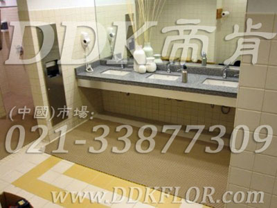米色_洗手間地面通道防滑防護(hù)直紋網(wǎng)格毯（3）樣板圖片,帝肯(DDK)_1900_338（衛(wèi)生間洗手間地面防滑材料）效果圖，廁所防滑墊,公共衛(wèi)生間塑料地毯,衛(wèi)生間地墊,衛(wèi)生間地板隔水墊,衛(wèi)生間地膠,衛(wèi)生間塑料地板,衛(wèi)生間防水地墊,衛(wèi)生間防水墊,衛(wèi)生間防滑地墊,衛(wèi)生間防滑墊,衛(wèi)生間防滑地毯,洗手間地墊,洗澡間防滑墊,洗浴防滑墊,洗手間防滑墊,洗手間防滑地毯