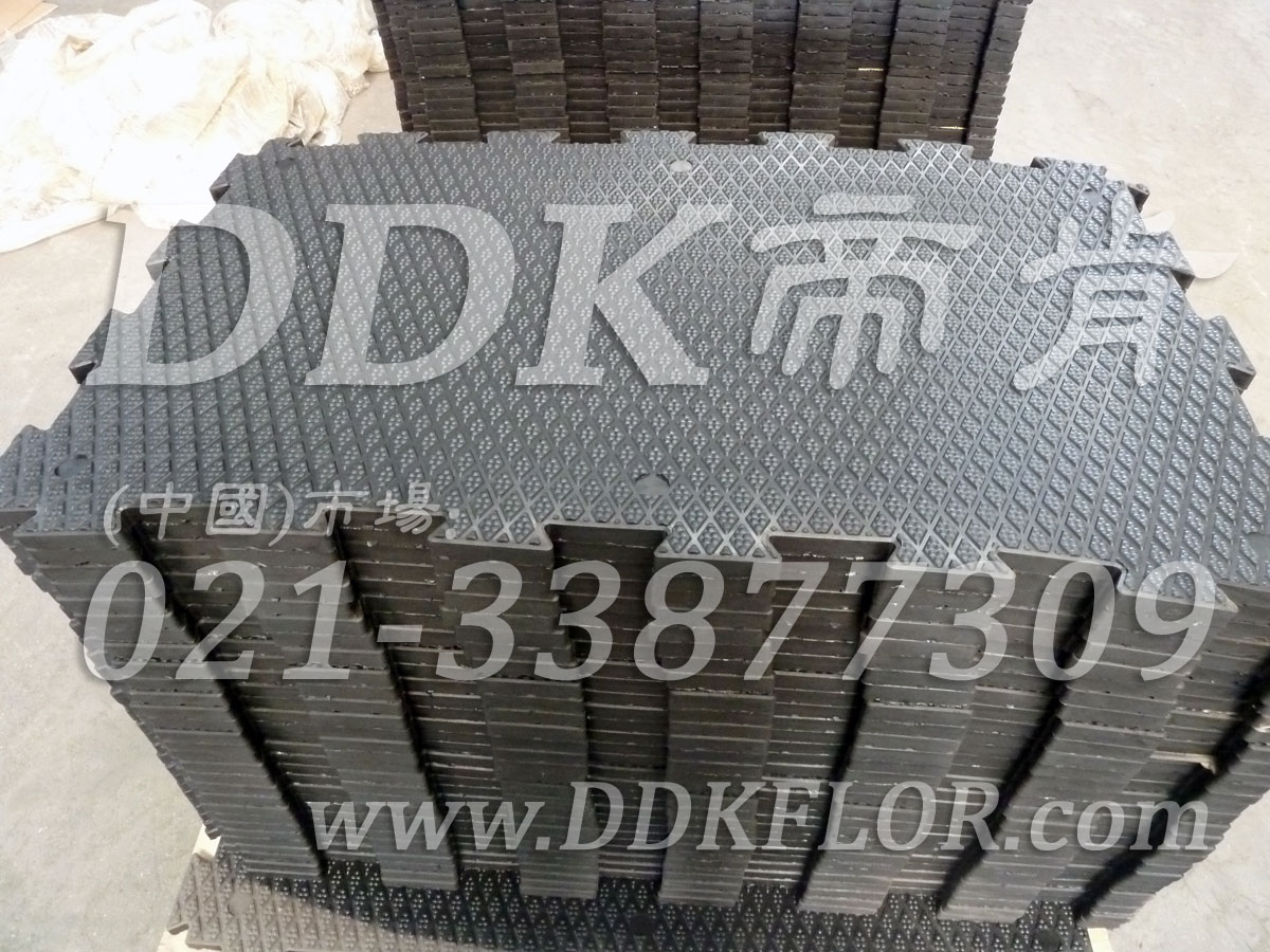 菱形紋_拼接型抗壓地板(2)樣板圖片,帝肯(DDK)_4300_9979(車間地面抗壓耐磨材料)效果圖 菱形紋_拼接型抗壓地板(2)樣板圖片,帝肯(DDK)_4300_9979(車間地面抗壓耐磨材料)效果圖,耐壓地板,耐壓耐磨地毯,耐重壓地墊,耐重壓地板,pvc承重地板,維修車間地板,車間防砸地板,工業(yè)地磚,車間地板磚,工廠地板膠,工廠地膠,工業(yè)地板膠,工業(yè)地板磚,工業(yè)地板,廠房地板材料,倉庫地板,倉庫防潮地膠,倉庫塑膠地板