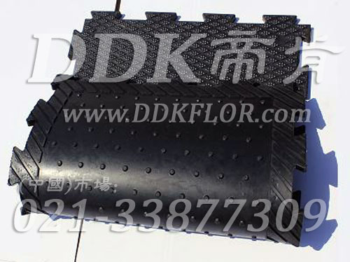 菱形紋_拼接型抗壓地板(3)樣板圖片,帝肯(DDK)_4300_9979(車間地面抗壓耐磨材料)效果圖 菱形紋_拼接型抗壓地板(3)樣板圖片,帝肯(DDK)_4300_9979(車間地面抗壓耐磨材料)效果圖,耐壓地板,耐壓耐磨地毯,耐重壓地墊,耐重壓地板,pvc承重地板,維修車間地板,車間防砸地板,工業(yè)地磚,車間地板磚,工廠地板膠,工廠地膠,工業(yè)地板膠,工業(yè)地板磚,工業(yè)地板,廠房地板材料,倉庫地板,倉庫防潮地膠,倉庫塑膠地板