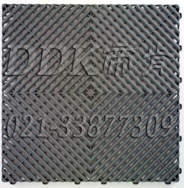 錫灰色回字條紋網(wǎng)格板(4)樣板圖片,帝肯(DDK)_8100(Besen|貝森)效果圖, 錫灰色回字條紋網(wǎng)格板(4)樣板圖片,帝肯(DDK)_8100(Besen|貝森)效果圖,塑料網(wǎng)格扳,塑料防滑網(wǎng)格墊,塑料網(wǎng)格防滑地墊,網(wǎng)格塑料墊,網(wǎng)格塑料地板墊,網(wǎng)格地板,網(wǎng)格地墊,網(wǎng)格防滑墊,網(wǎng)孔地墊,防滑塑料網(wǎng)格,pvc防水地墊,z字型疏水墊,塑膠透水地板,室外防滑透水墊,排水地墊,排水地板,排水防滑墊,泄水型地板磚,漏水地墊,漏水地膠,疏水地毯,疏水地席,疏水地墊,疏水防滑墊,疏水防滑地墊,疏水磚,疏水板,疏水墊,耐油耐水地墊,透水地墊,茶水間防滑地墊,防水地毯,防水地膠墊,防水墊,防水防滑墊,防水地墊,隔水地墊,防滑隔水墊,隔水地板,隔水材料,活動地板,漏水防滑墊,漏水橡膠墊,PVC拼接地墊,塑料拼裝地板,塑料拼接地板,室外拼接地墊,室外鏤空拼裝地板,拼裝地墊,拼接式防滑墊,拼接式地墊,拼接地板,拼裝地板,拼裝地膠,防滑拼墊,組合式地墊,模塊地墊,模塊地板