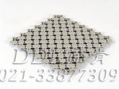 淡卡其色_橢圓表面_互扣式網(wǎng)孔防滑地膠（4）樣板圖片，帝肯(DDK)_8200（ODL|達喜）效果圖，工業(yè)用格柵地墊,浴室pvc格柵地板,柵格地墊,排水地墊,pvc防水地墊,塑膠透水地板,衛(wèi)生間地板隔水墊,衛(wèi)生間地墊,衛(wèi)浴防滑墊,衛(wèi)生間防水地墊,衛(wèi)生間防滑地墊,衛(wèi)生間防滑墊,衛(wèi)生間地膠,漏水地墊,漏水地膠,排水防滑墊,排水地板,疏水墊,疏水板,疏水磚,疏水防滑地墊,疏水防滑墊,耐油耐水地墊,漏水防滑墊,疏水地墊,疏水地毯,疏水地席,浴室防滑疏水磚,透水地墊,透水地板膠墊,透水防滑塑膠地墊,防水地墊,防水地毯,防水地膠墊,防水墊,防水防滑墊,防滑隔水墊,隔水地墊,隔水地板,隔水材料,泄水型地板磚,PVC拼接地墊,塑料拼接地板,拼接式防滑墊,拼接式地墊,拼裝地墊,拼裝地膠,防滑拼墊,泳池地膠,泳池防滑地墊,泳池防滑地毯,洗手間地墊,洗手間防滑地毯,洗手間防滑墊,洗浴防滑墊,洗澡間防滑墊,游泳池地墊,游泳池防滑地膠,游泳池防滑墊,游泳館防滑墊,浴池防滑地墊,浴池防滑墊,浴室防滑地墊,浴室防滑地磚,浴室防滑地膠,浴室防滑墊,浴室地墊,浴室地板,浴室地板磚,浴室地毯,浴室地磚,浴室墊,淋浴房防滑墊