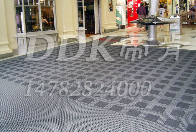 【商店門口鋪的墊子叫什么】商店入口防滑墊樣板圖片,帝肯(DDK)_3MD9300(曼達(dá))效果圖,pvc拼接式除塵墊 【商店門口鋪的墊子叫什么】商店入口防滑墊樣板圖片,帝肯(DDK)_3MD9300(曼達(dá))效果圖,pvc拼接式除塵墊,三合一防塵地墊,三合一防塵墊,三合一除塵墊,入口防塵地墊,刮泥除塵地墊,吸水吸塵地墊,門口防塵地毯,門口防塵地墊,門口腳踏墊,門口腳墊,門口地面除塵刷,門廳除塵地墊,門廳腳墊,門廳地墊,門前腳墊,門前毯,門前墊,門前地墊,門廳地毯,門口地墊,門口地毯,防塵地墊,防塵防滑地墊,防塵防污地墊,防塵門墊,防塵墊,門口除塵地墊,門墊,門口防滑墊,門口防滑地膠,門口防滑地墊,門口防塵墊,門墊地毯,門墊地墊,防塵地毯,防塵地膠墊,除塵地墊,防滑除塵地墊,除塵地毯,除塵地膠,除塵門墊,除塵腳墊,除塵墊,刮泥地墊,刮泥門墊