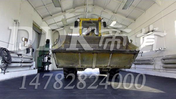 【重型防壓耐沖擊地板保護材料】過重車的工廠樓面過道怎么處理？樣板圖片,帝肯(DDK)_2000_9979(工業(yè)廠房車間地面材料)效果圖,pvc承重地板,承重地磚,承重地膠墊,耐重壓地板,重型地板,抗壓地板,耐壓地膠,耐壓地磚,耐壓地板