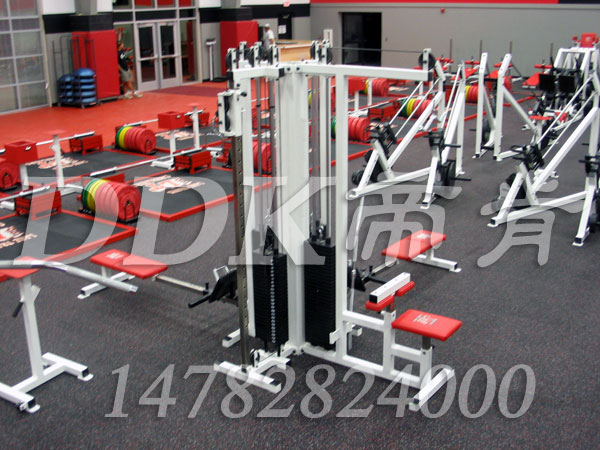 健身房器械區(qū)地板是什么材料？樣板圖片,帝肯(DDK)_S3020_P500（Niki|耐柯）效果圖，自由力量區(qū)地膠