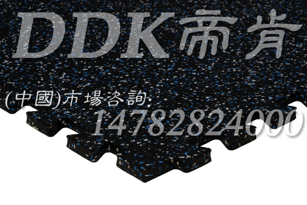 【齒扣式健身房自由力量區(qū)橡膠地墊】藍(lán)白碎點(diǎn)齒扣式健身房橡膠墊樣板圖片,帝肯(DDK)_S3020_P500（Niki|耐柯）效果圖，健身房地墊